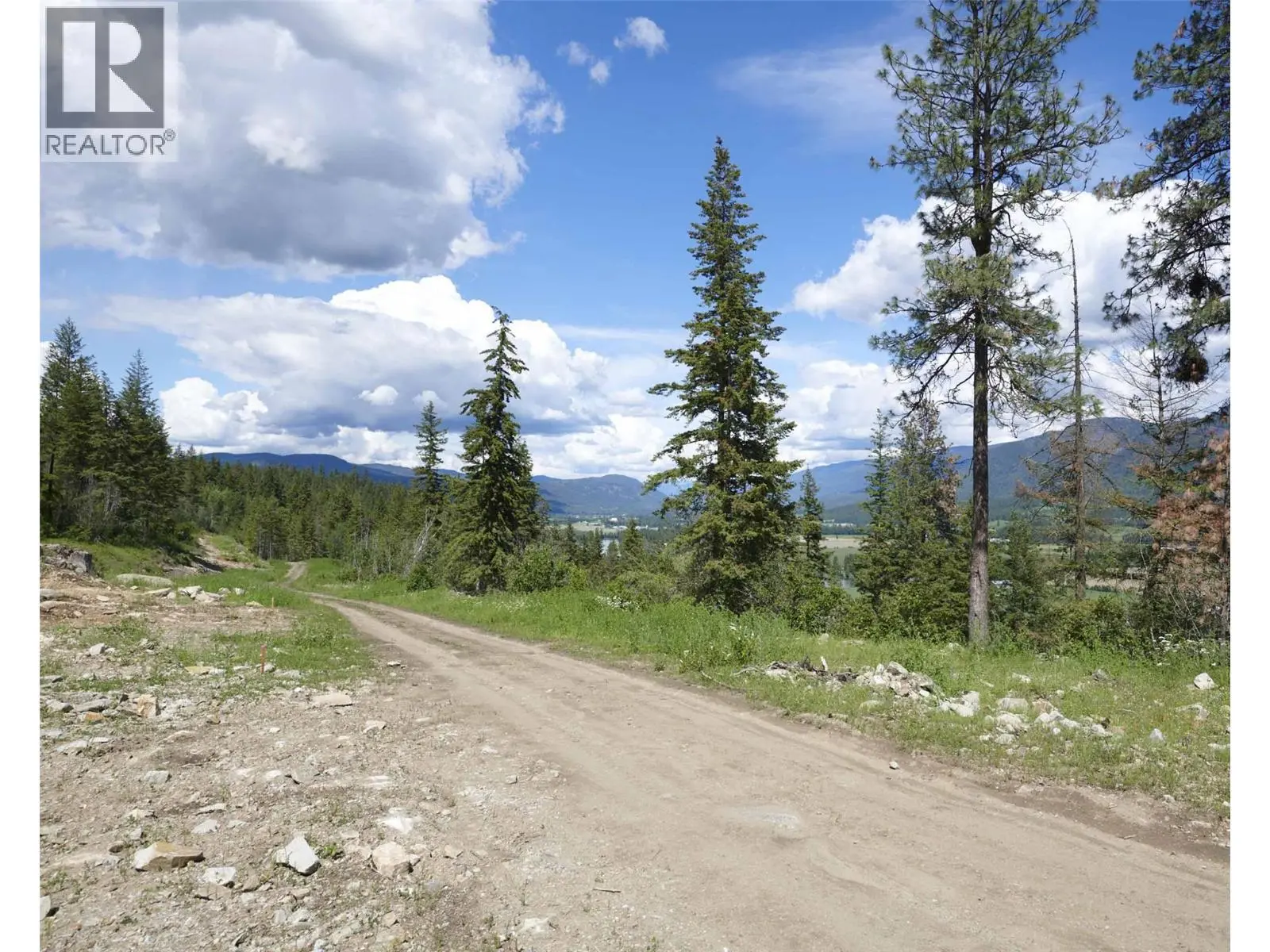 339 Oxbow Place. Enderby, British Columbia