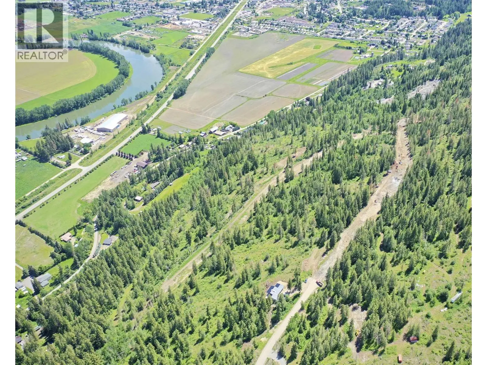 333 Oxbow Place. Enderby, British Columbia