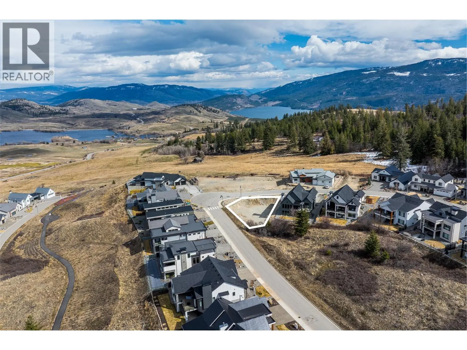 201 Diamond Way. Vernon, British Columbia