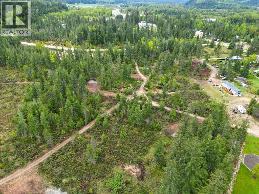 4103 Balsam Way. Malakwa, British Columbia