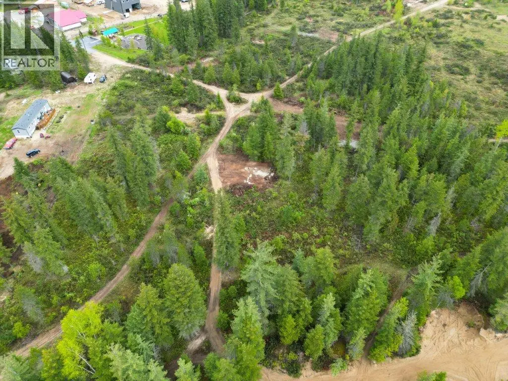 4103 Balsam Way. Malakwa, British Columbia