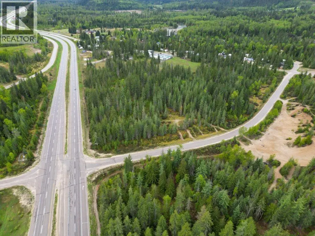4103 Balsam Way. Malakwa, British Columbia