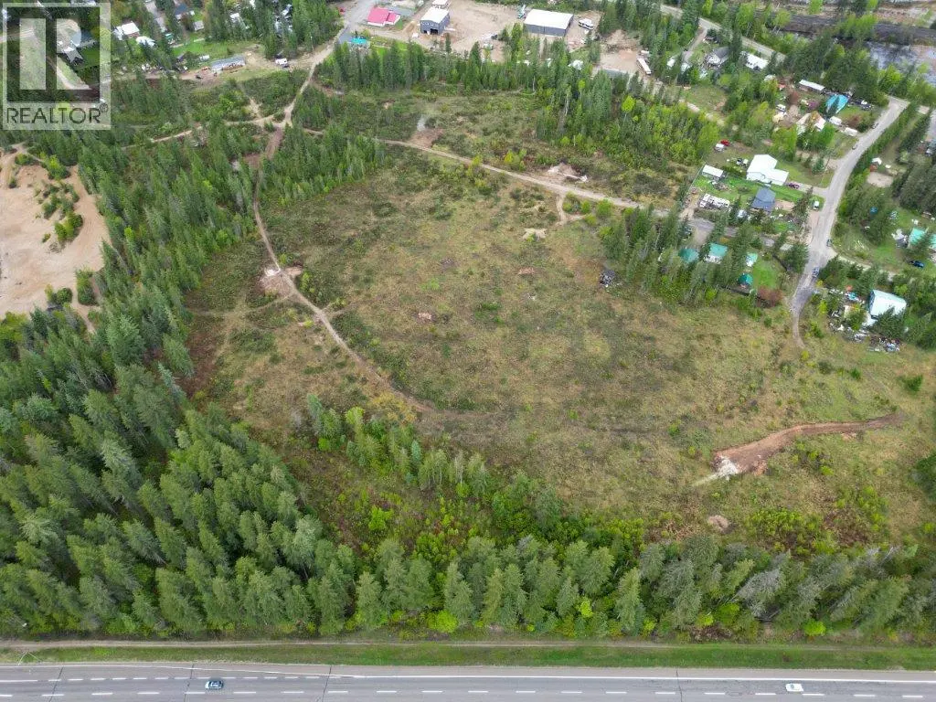 4103 Balsam Way. Malakwa, British Columbia