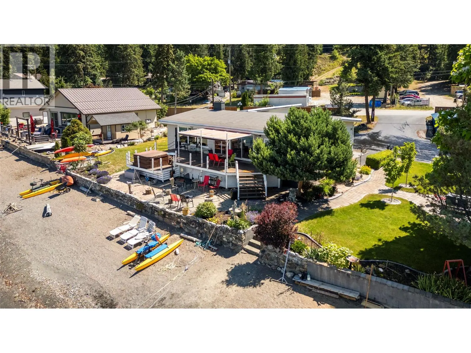 2009 Eagle Bay Road. Blind Bay, British Columbia
