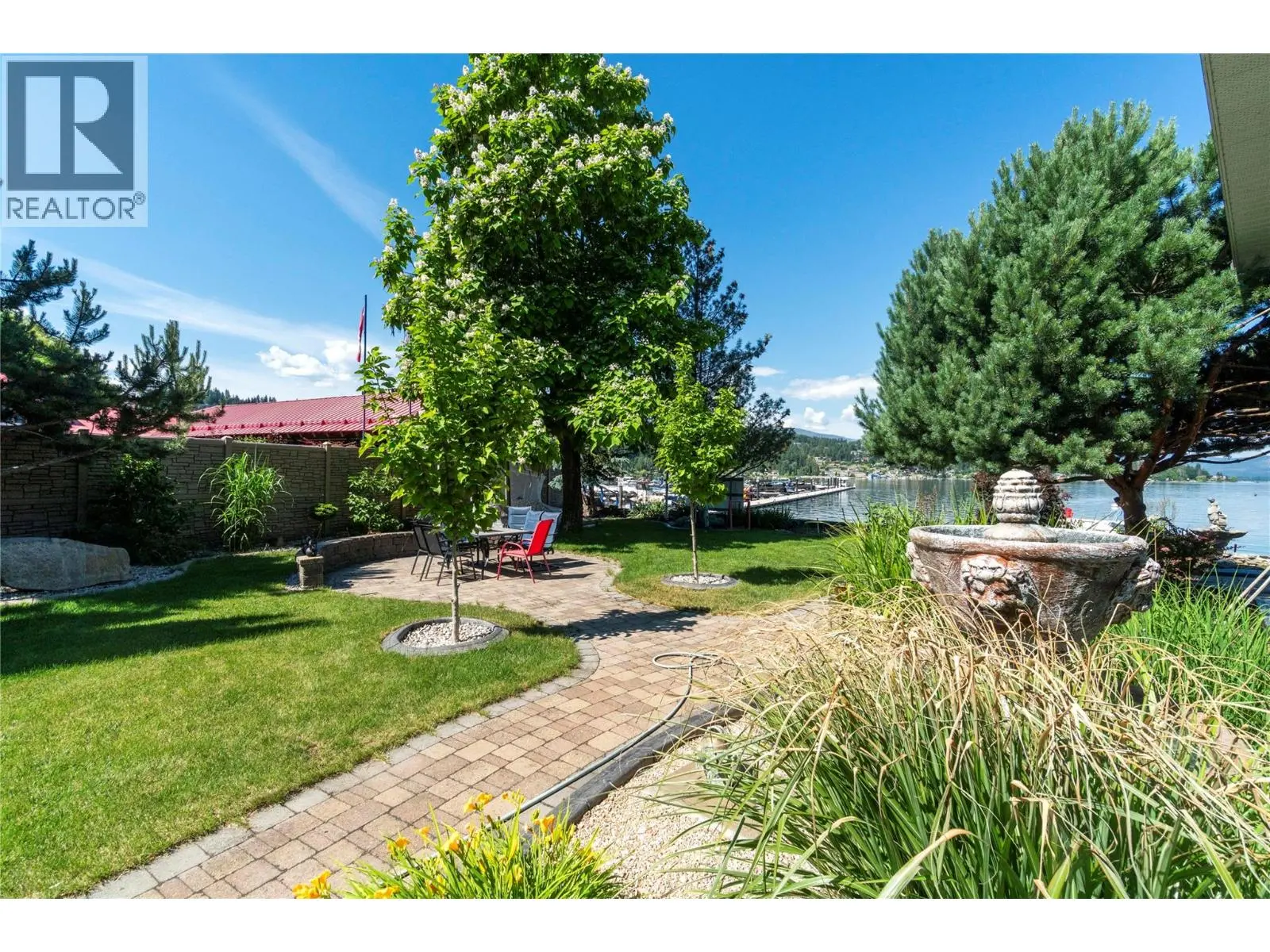 2009 Eagle Bay Road. Blind Bay, British Columbia