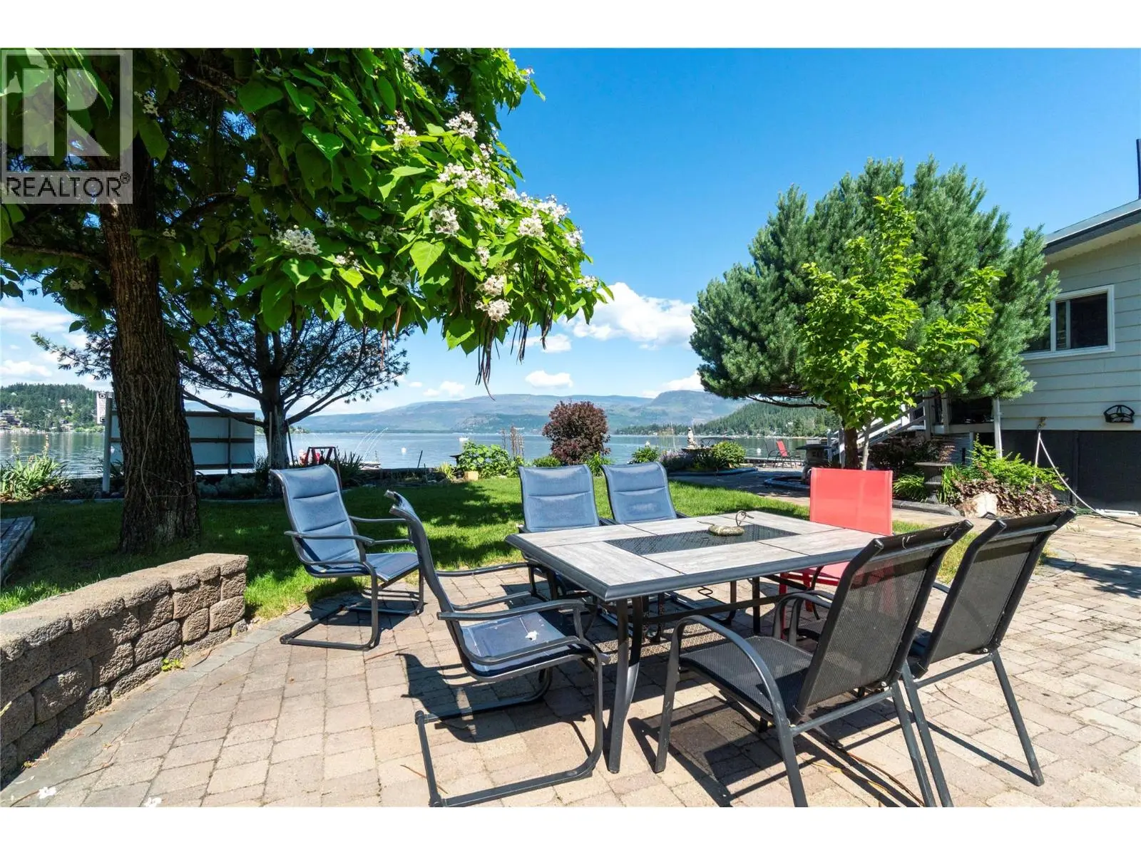 2009 Eagle Bay Road. Blind Bay, British Columbia