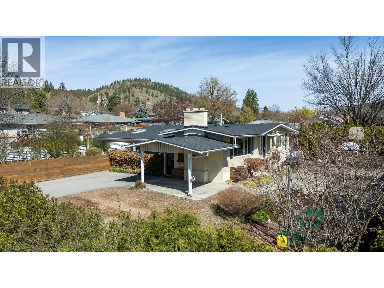 1880 Broadview Avenue. Kelowna, British Columbia