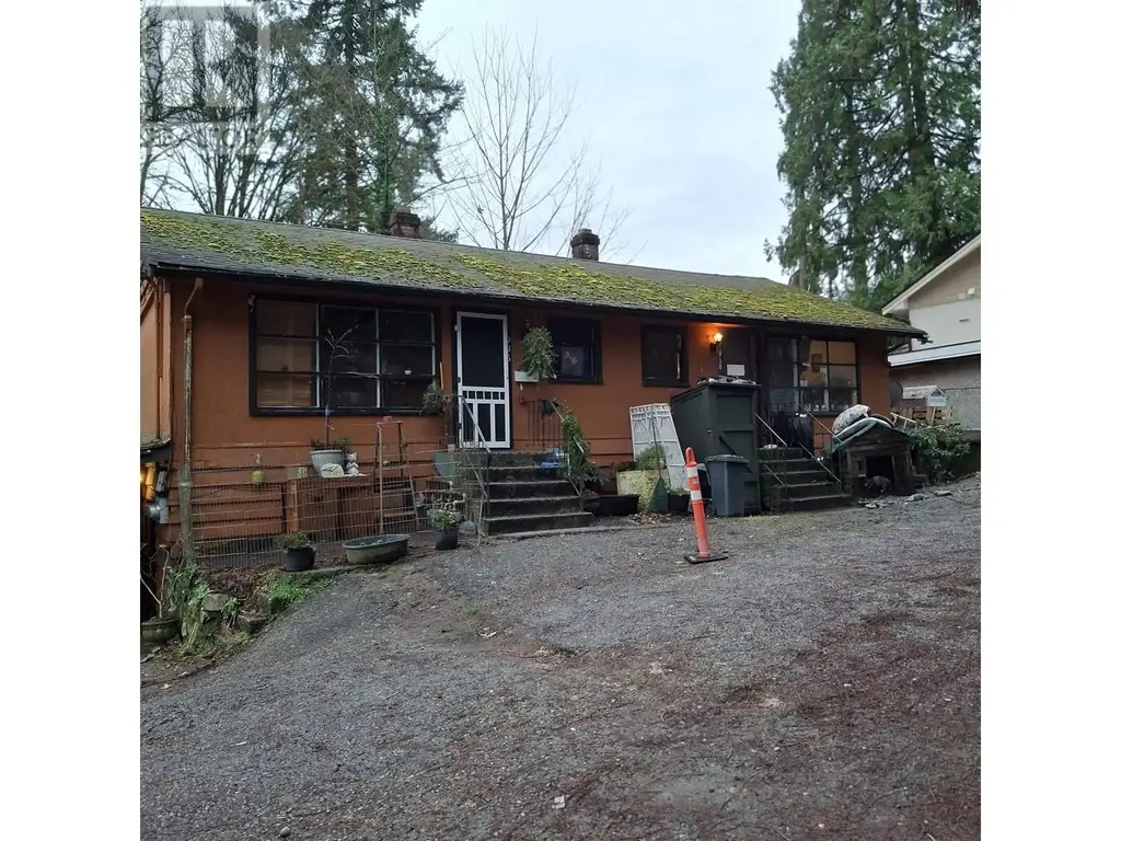 934-938 Clarke Road, Port Moody