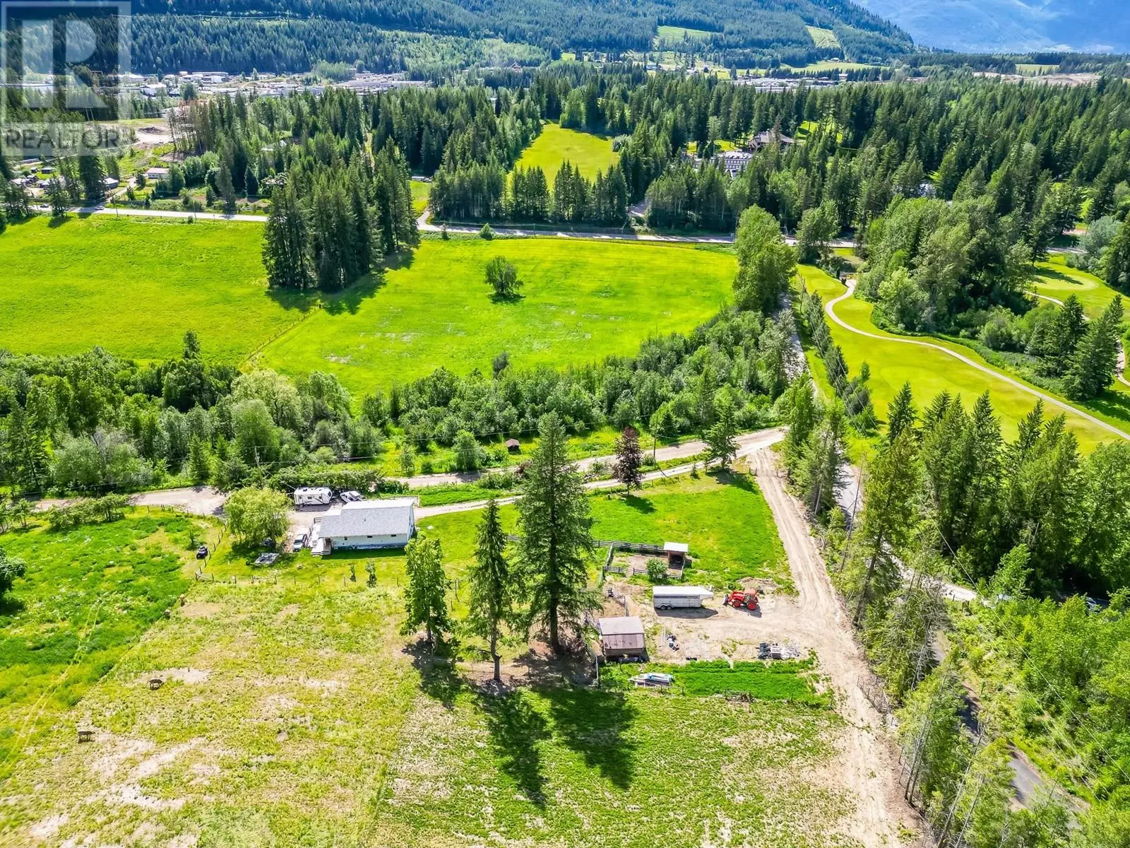 3660 63 Street Se. Salmon Arm, British Columbia