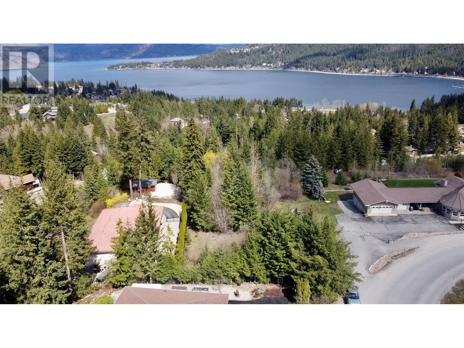 Lot 24 Golf Course Drive. Blind Bay, British Columbia