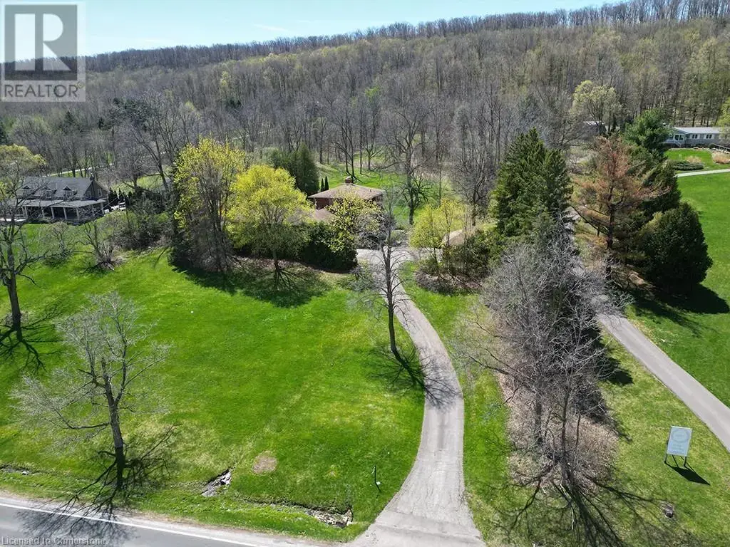 5072 Walkers Line, Burlington