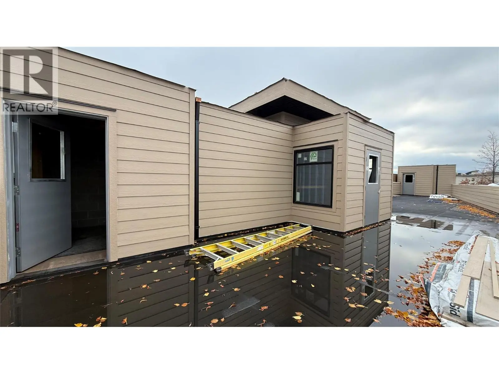 1659 Water Street. Kelowna, British Columbia
