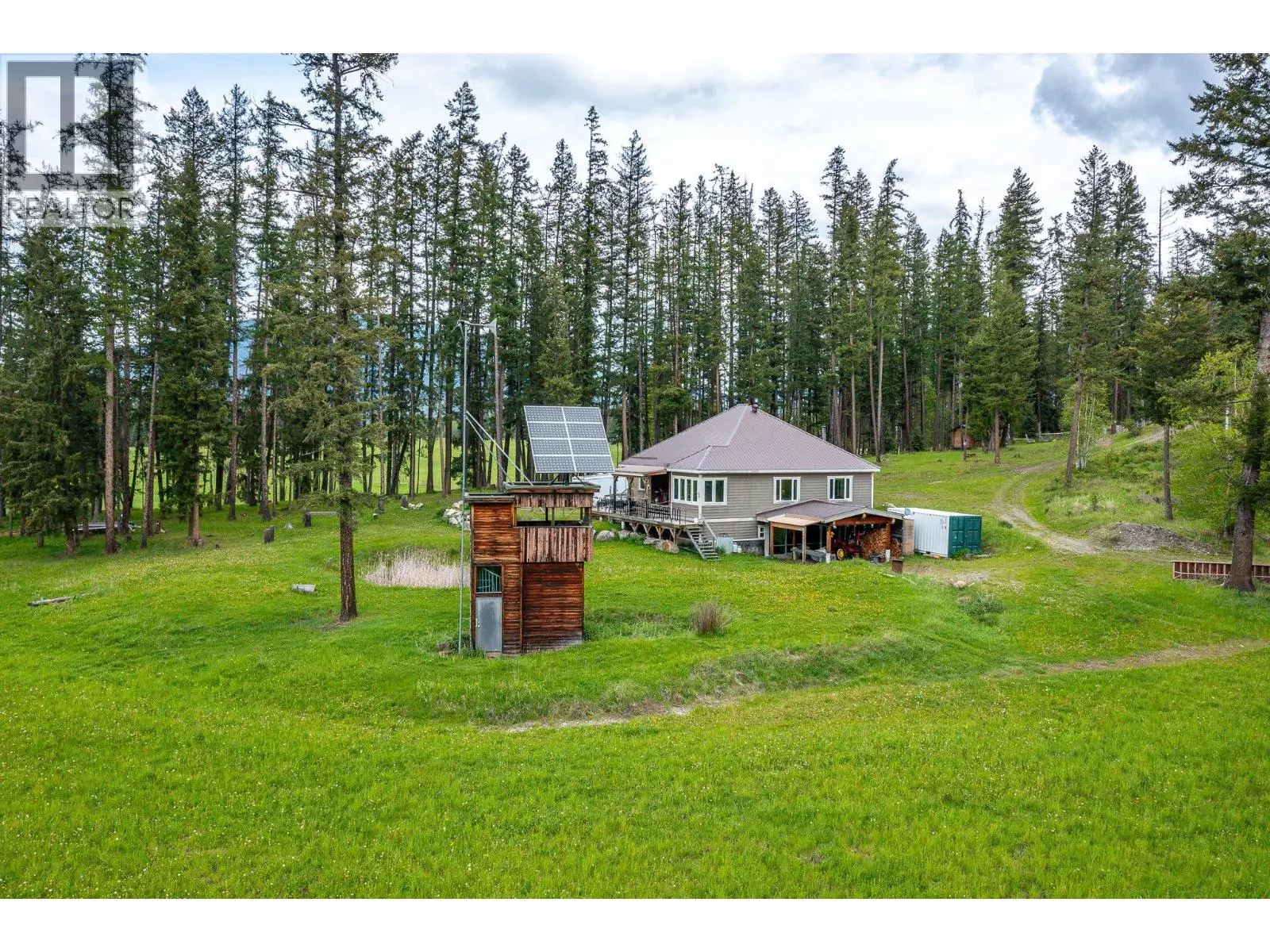 4 Hollingsworth Road. Cherryville, British Columbia