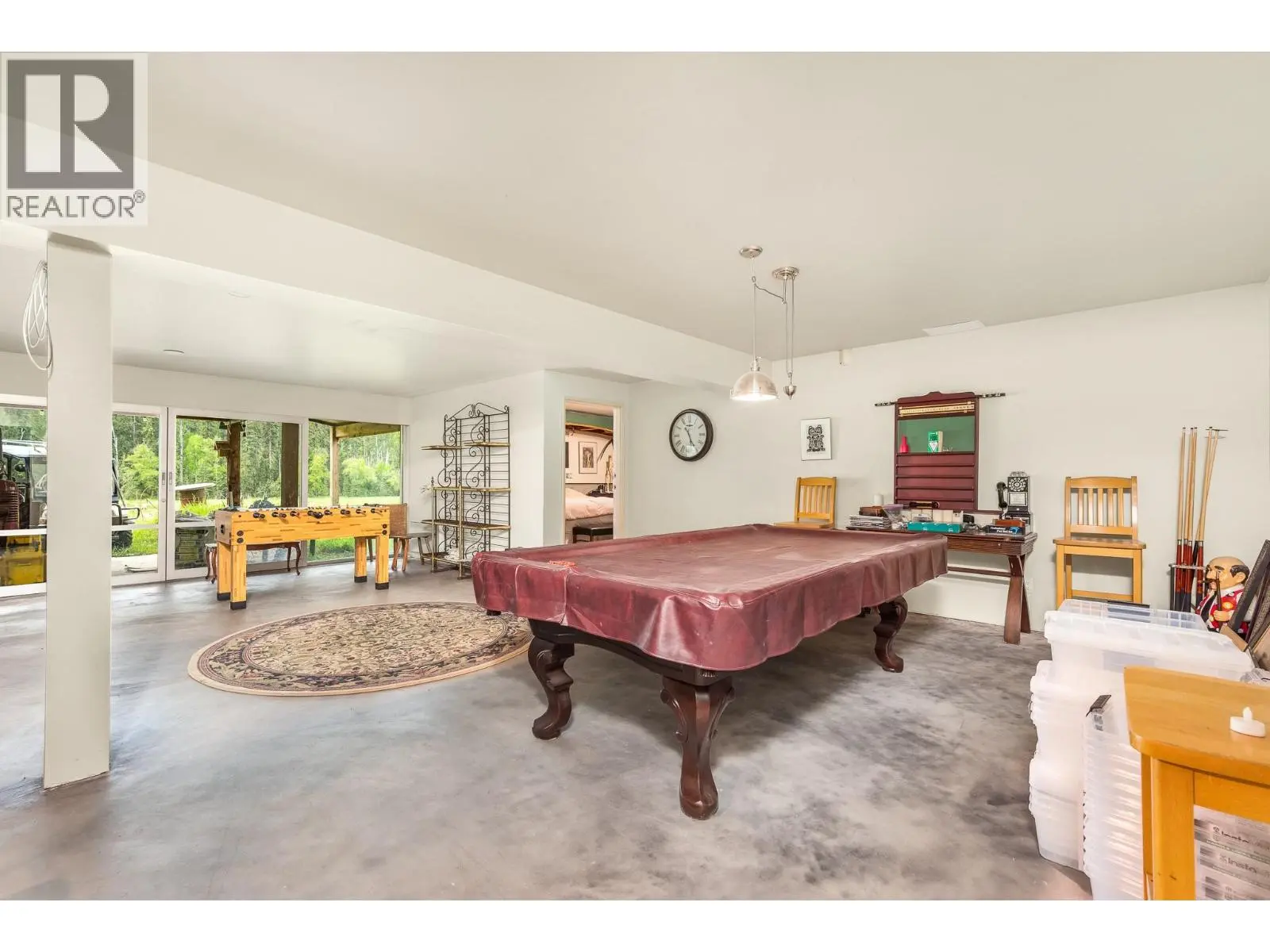 4 Hollingsworth Road. Cherryville, British Columbia