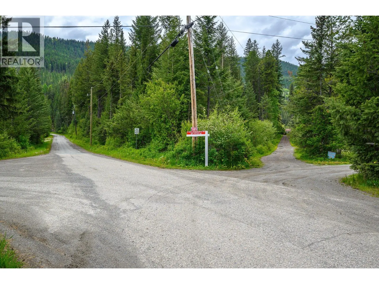 4 Hollingsworth Road. Cherryville, British Columbia
