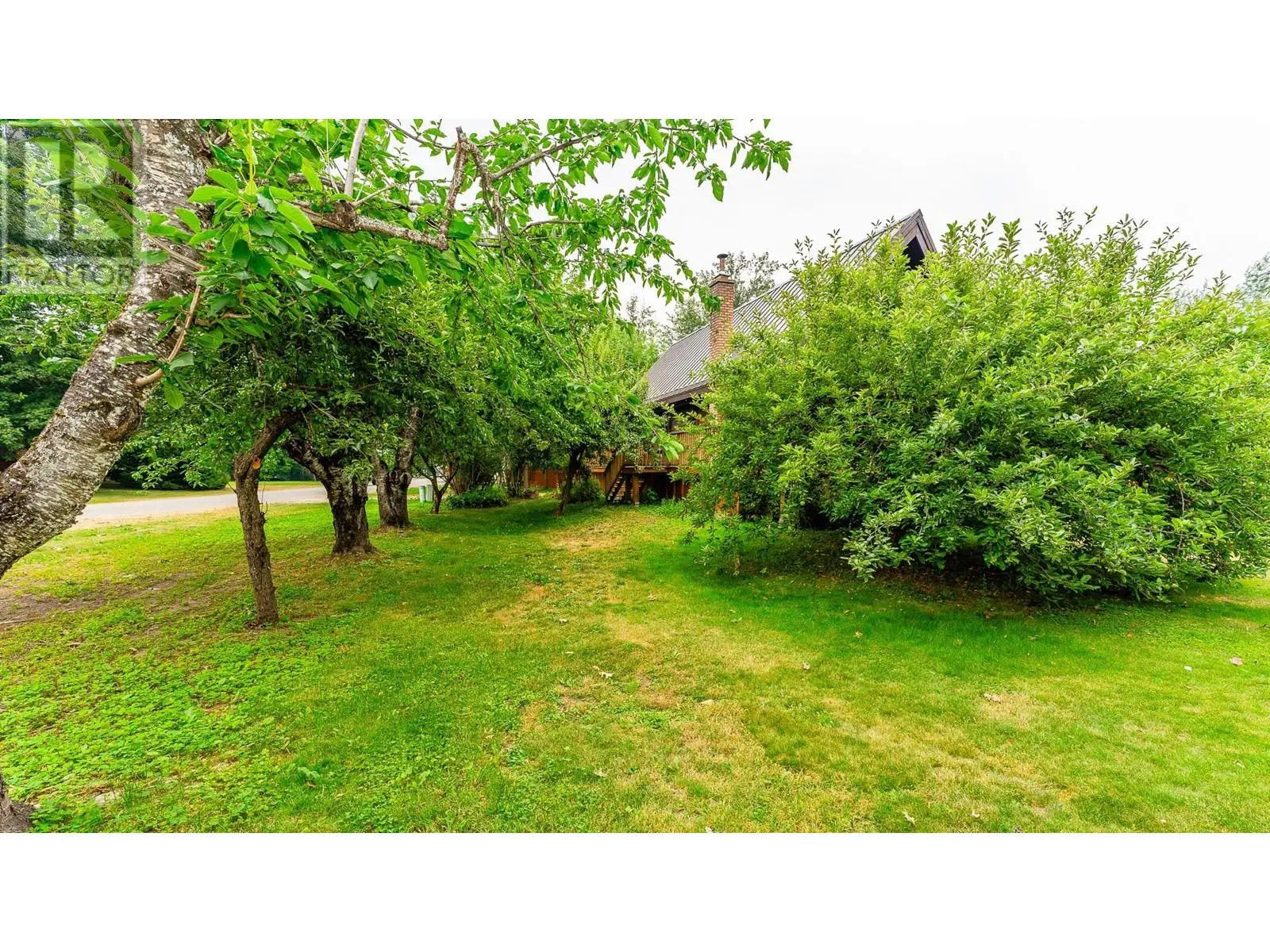 1416 Silver Sands Road. Sicamous, British Columbia
