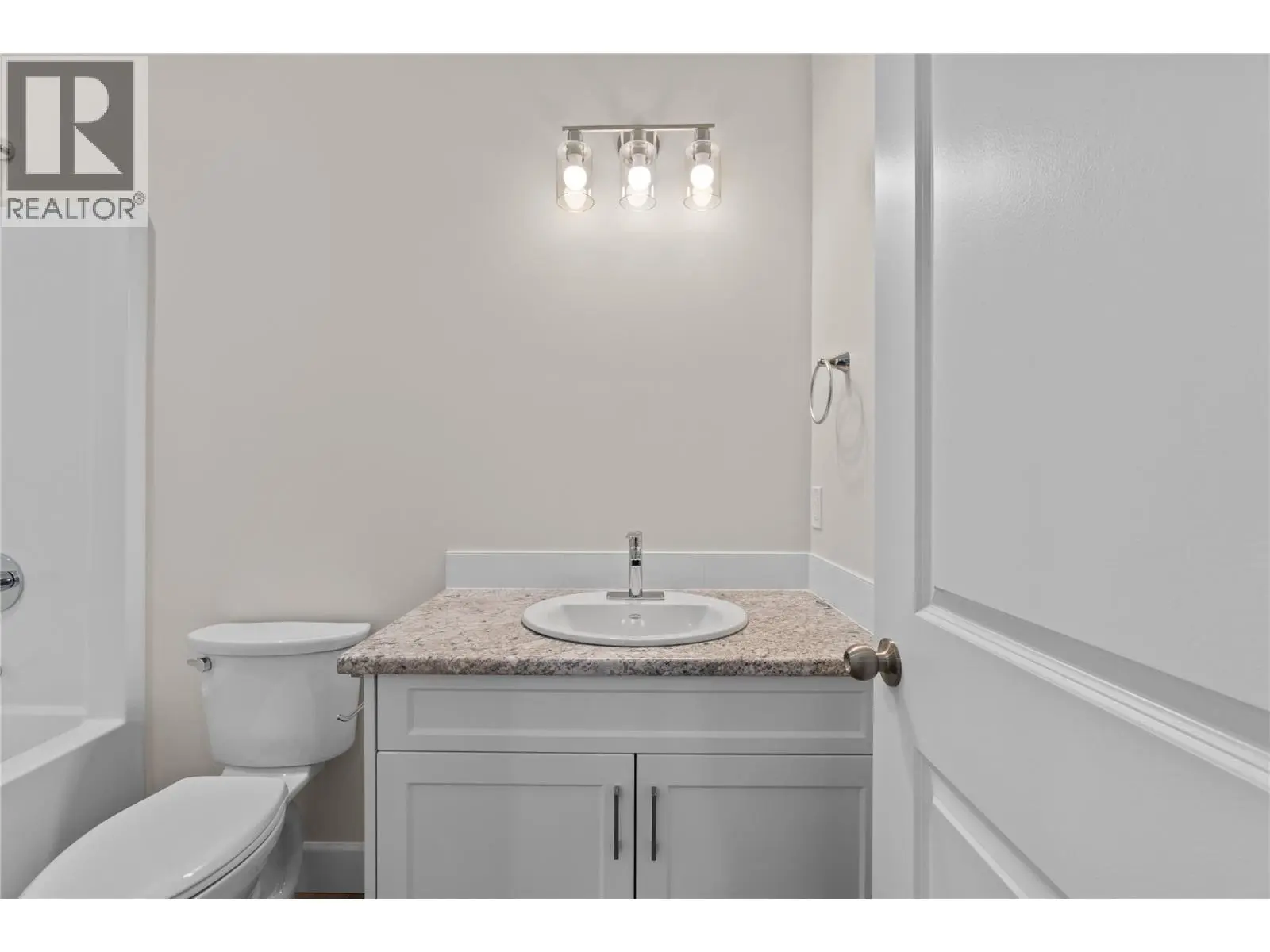 806 Cliff Avenue Unit# 104. Enderby, British Columbia