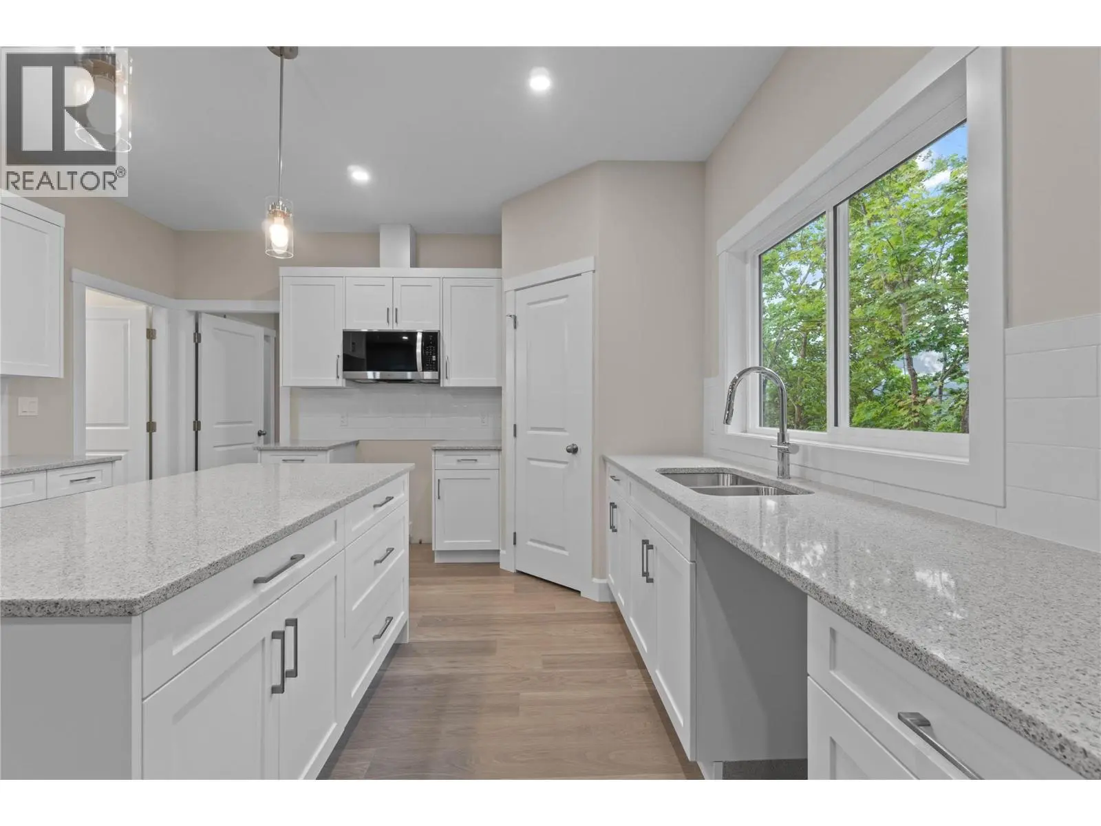 806 Cliff Avenue Unit# 104. Enderby, British Columbia