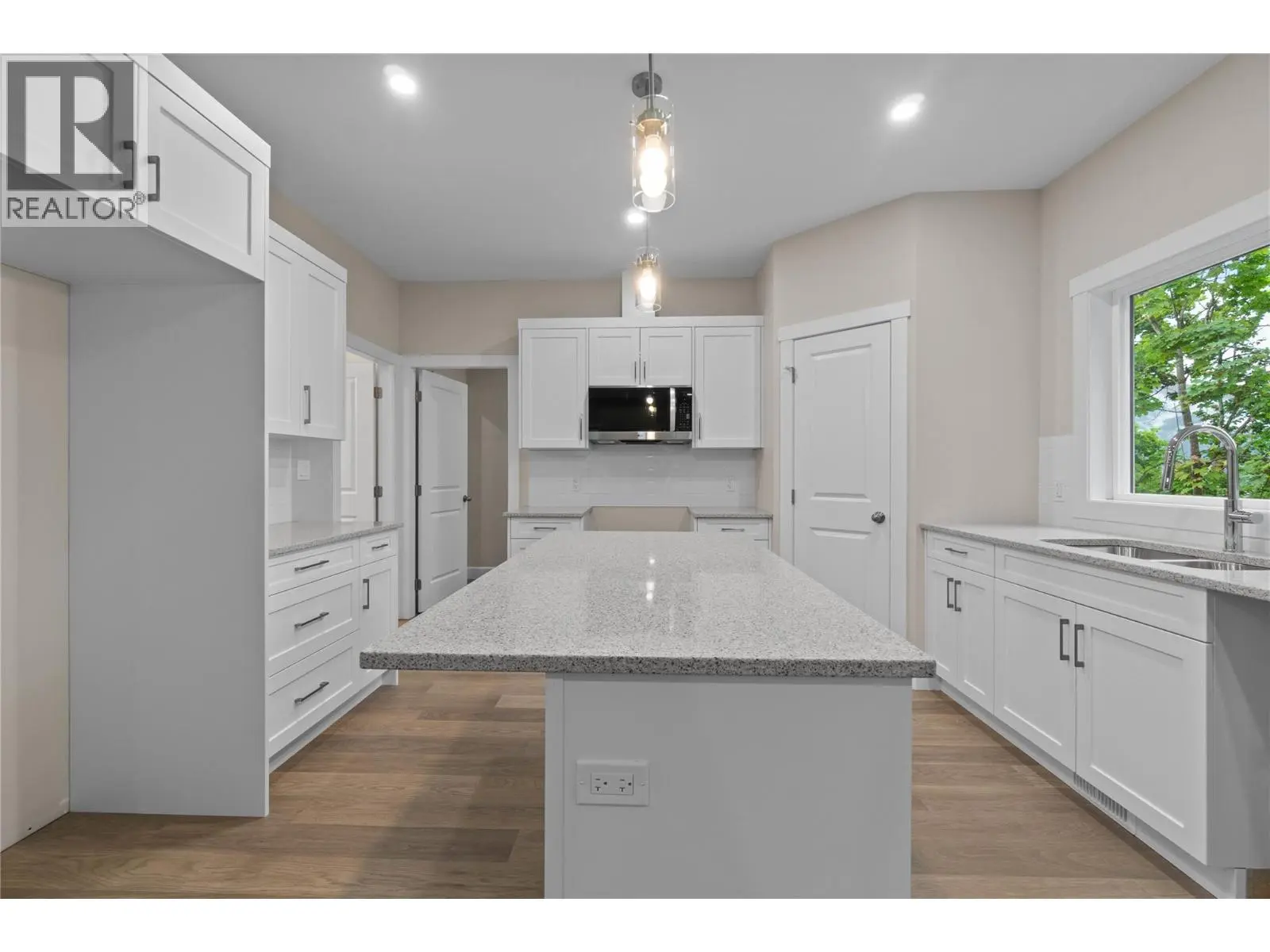 806 Cliff Avenue Unit# 104. Enderby, British Columbia