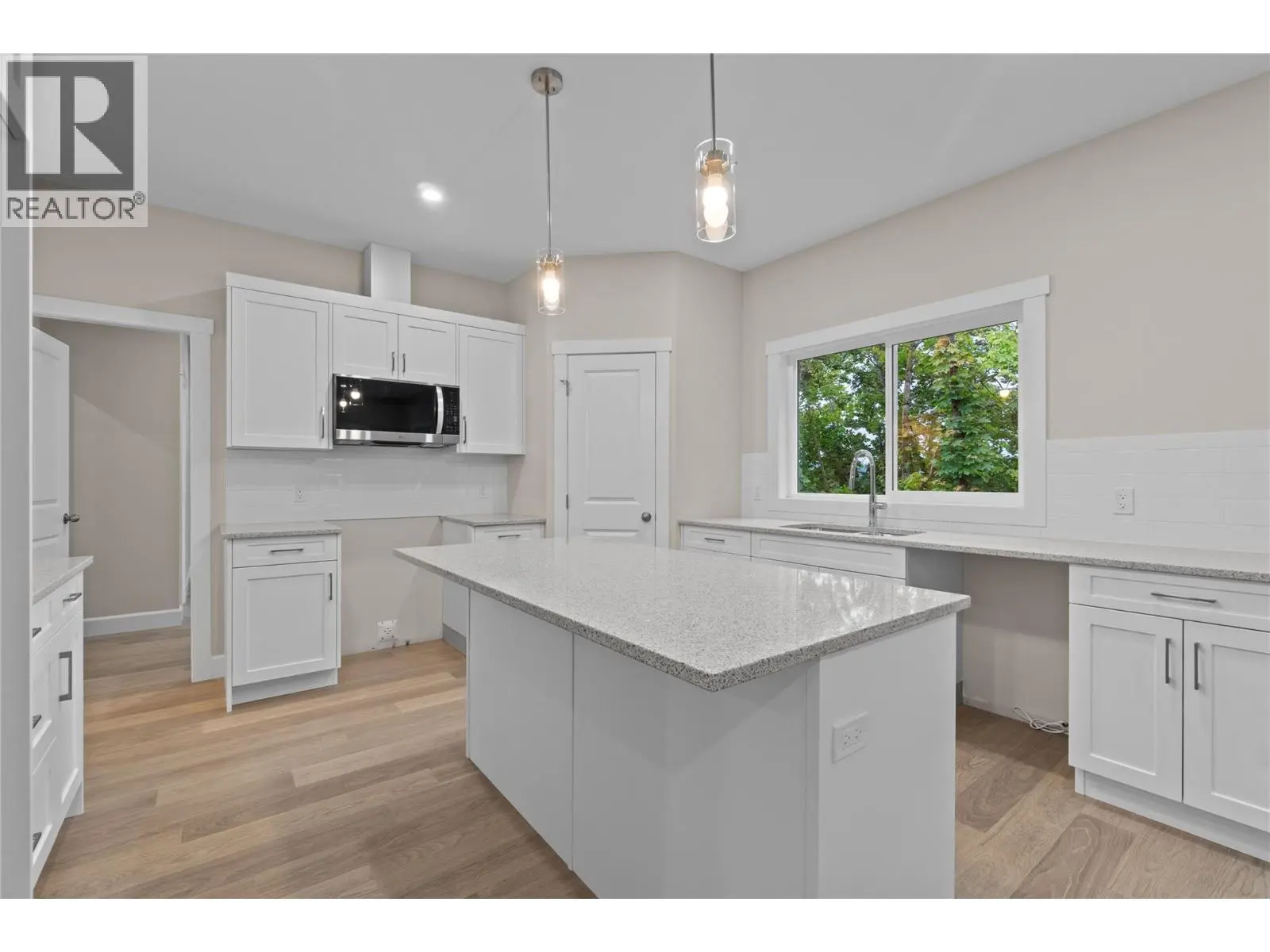 806 Cliff Avenue Unit# 104. Enderby, British Columbia
