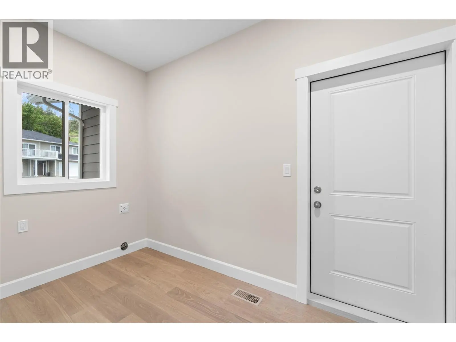 806 Cliff Avenue Unit# 104. Enderby, British Columbia