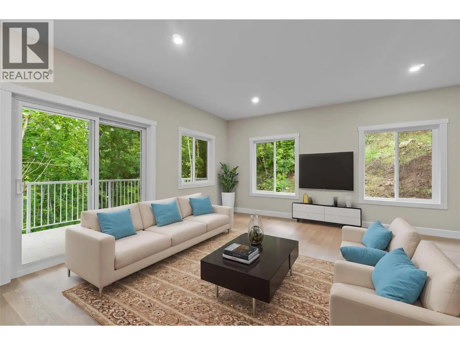 806 Cliff Avenue Unit# 104. Enderby, British Columbia