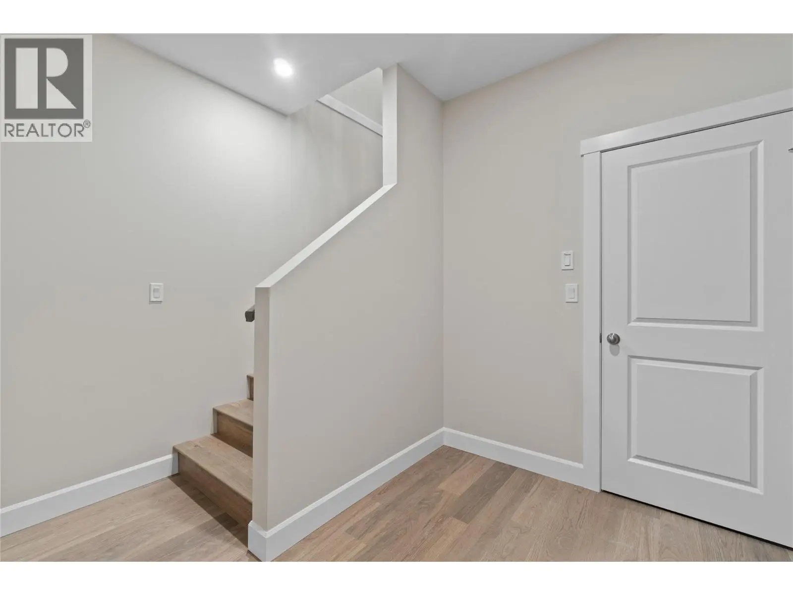 806 Cliff Avenue Unit# 104. Enderby, British Columbia