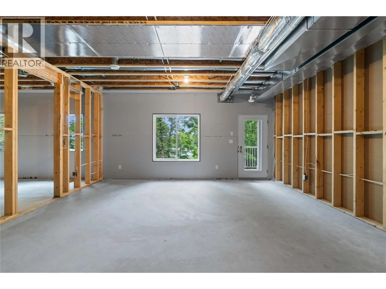 806 Cliff Avenue Unit# 104. Enderby, British Columbia