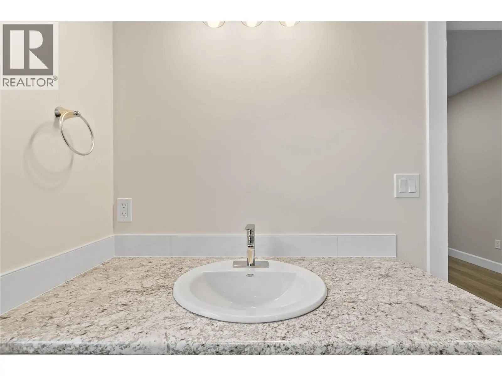 806 Cliff Avenue Unit# 104. Enderby, British Columbia