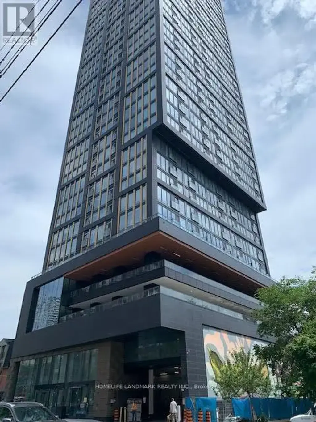 806 - 319 Jarvis Street, Toronto (Moss Park)