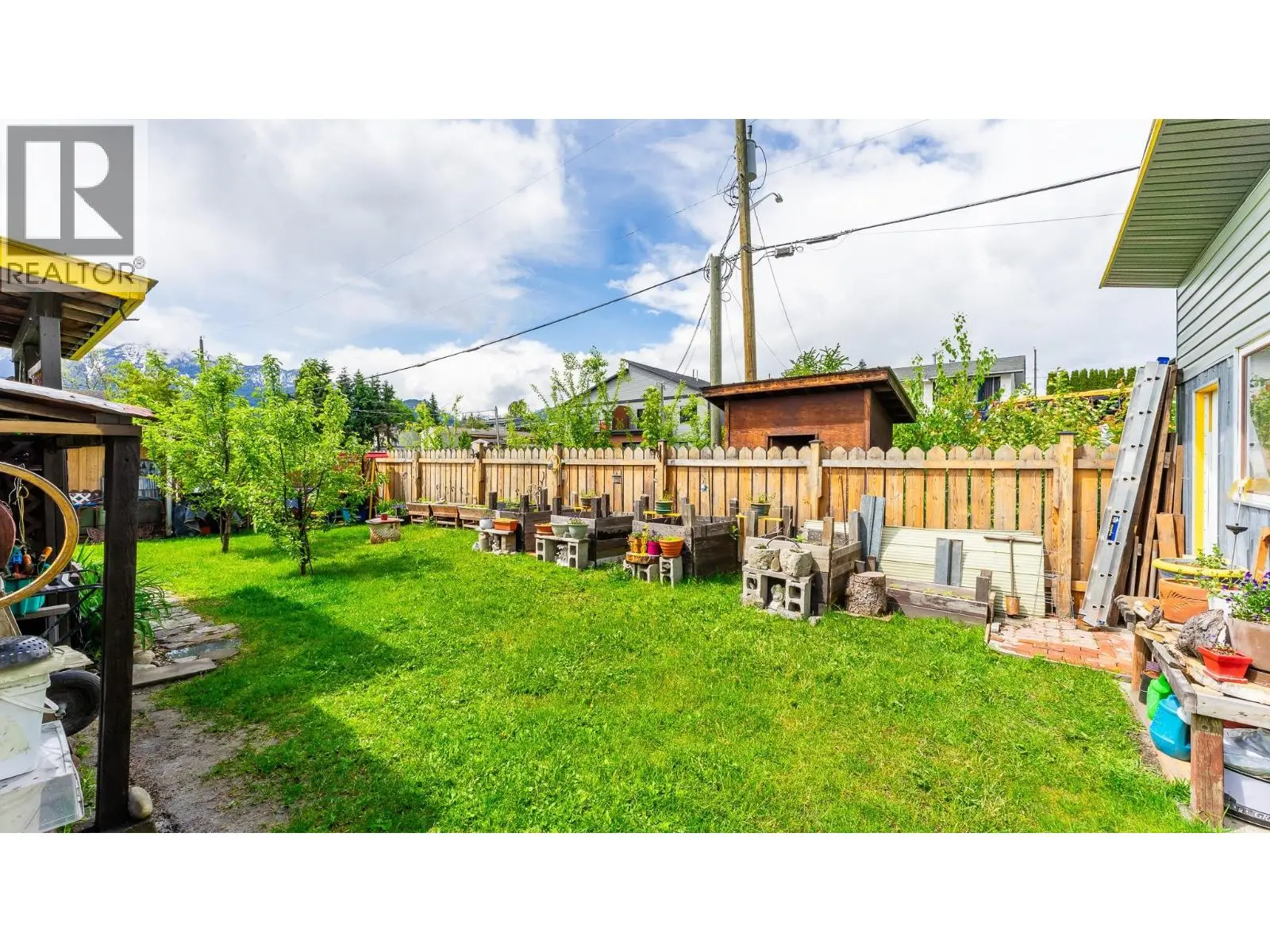 318 Humbert Street Unit# 28. Revelstoke, British Columbia