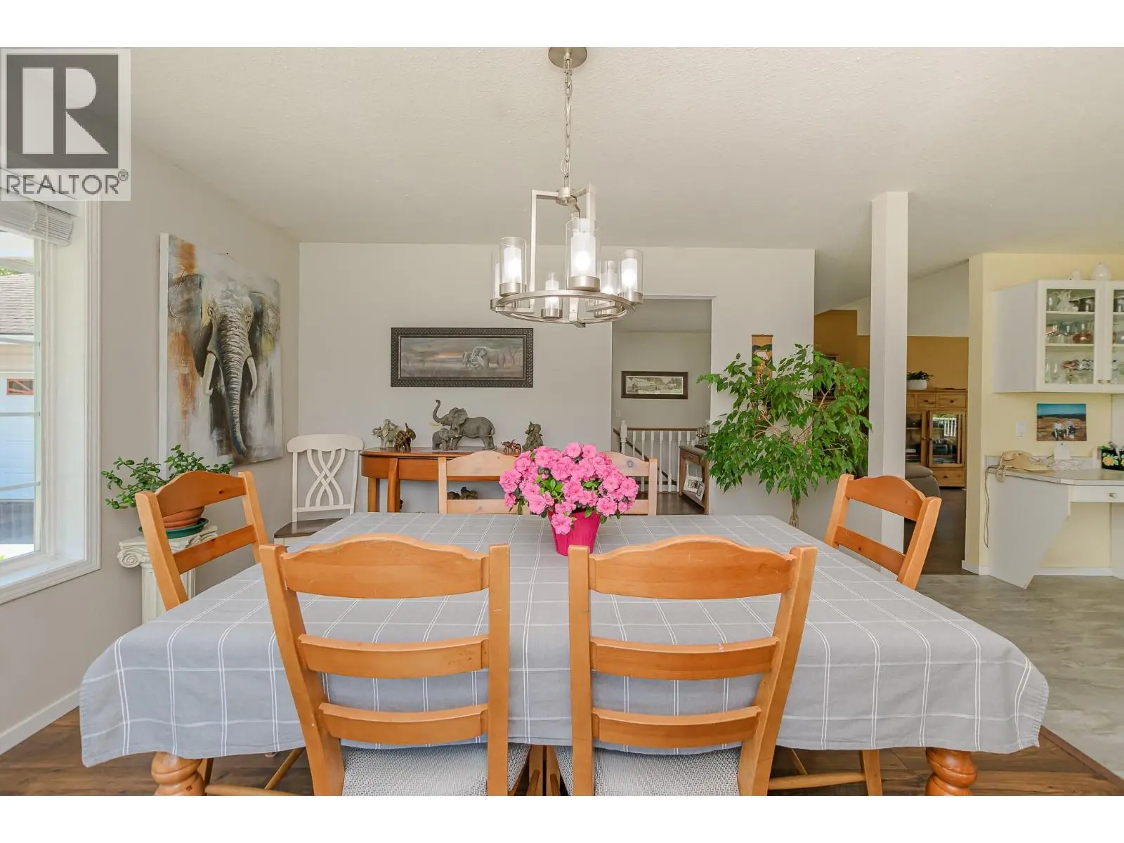 4340 Sederberg Road. Malakwa, British Columbia