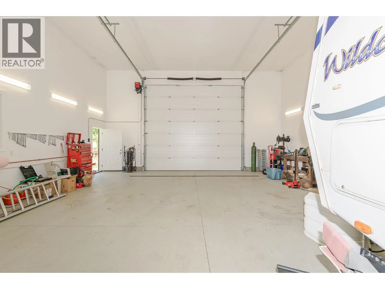 4340 Sederberg Road. Malakwa, British Columbia
