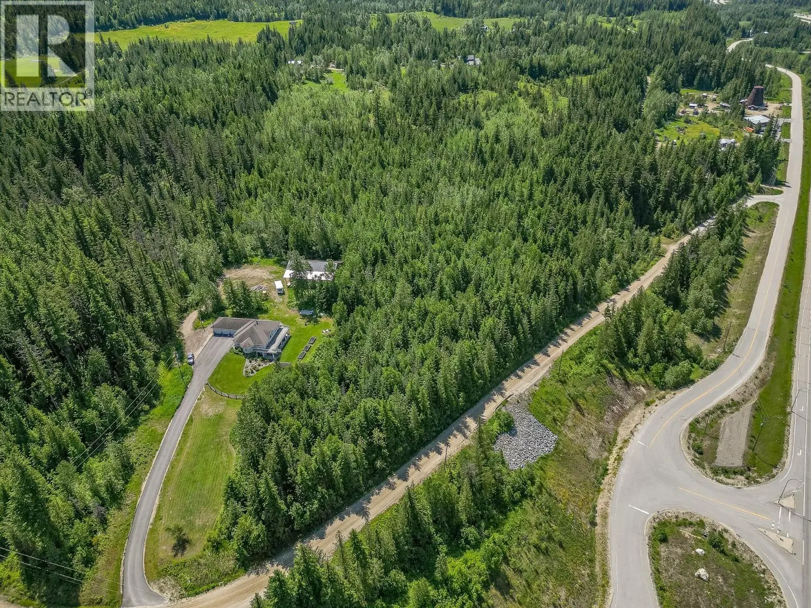 4340 Sederberg Road. Malakwa, British Columbia