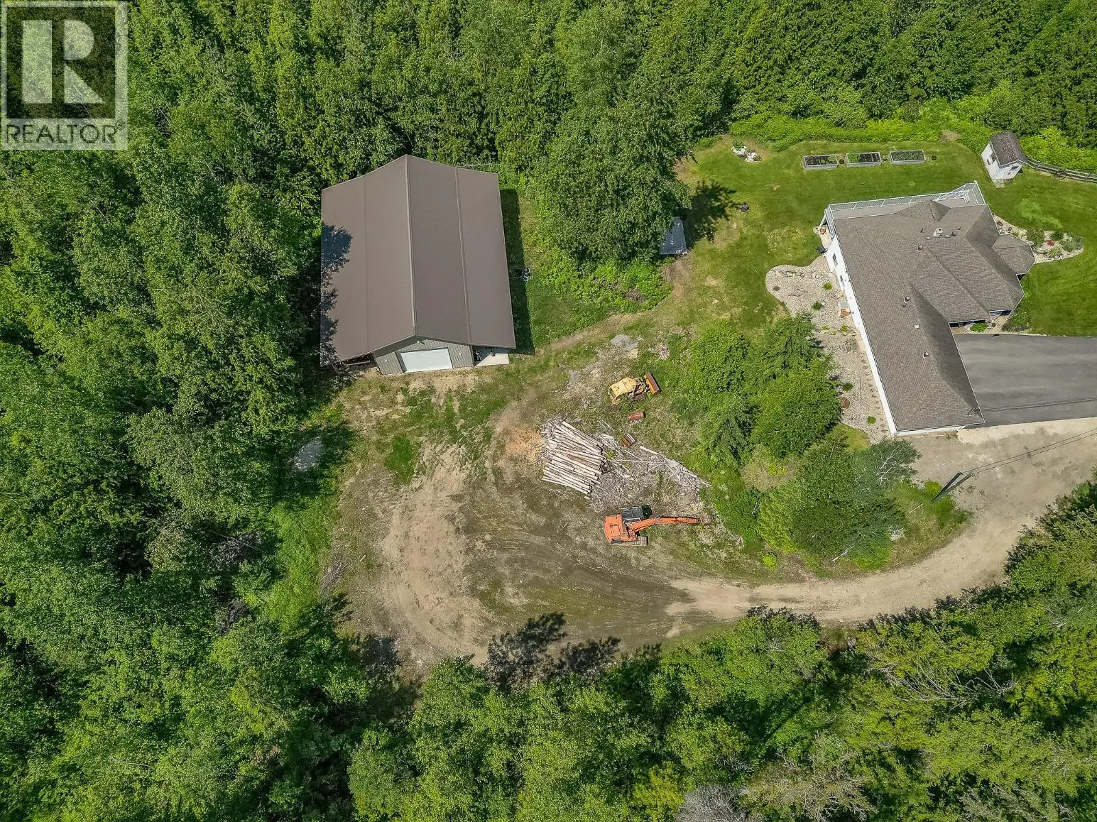 4340 Sederberg Road. Malakwa, British Columbia