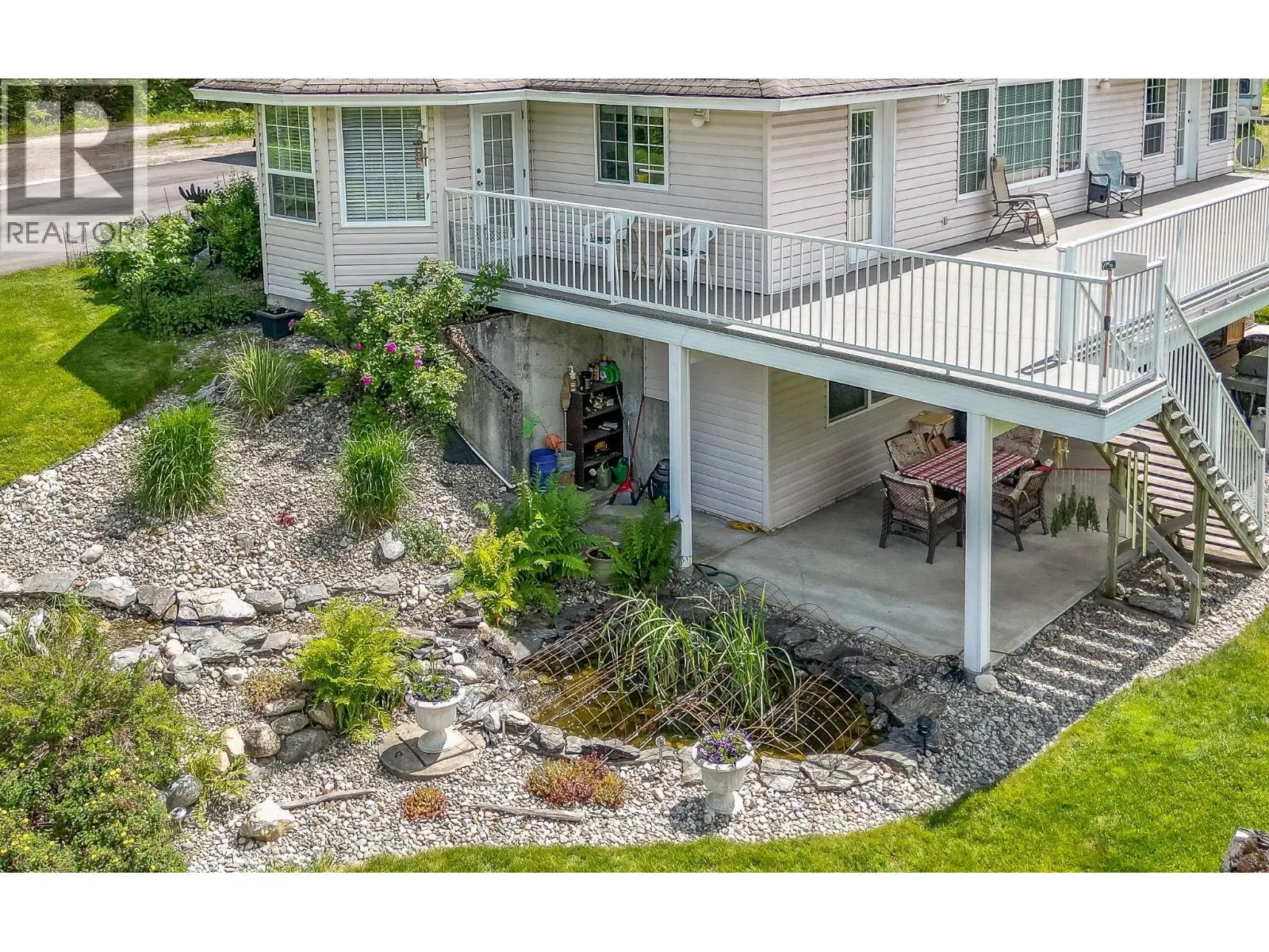 4340 Sederberg Road. Malakwa, British Columbia