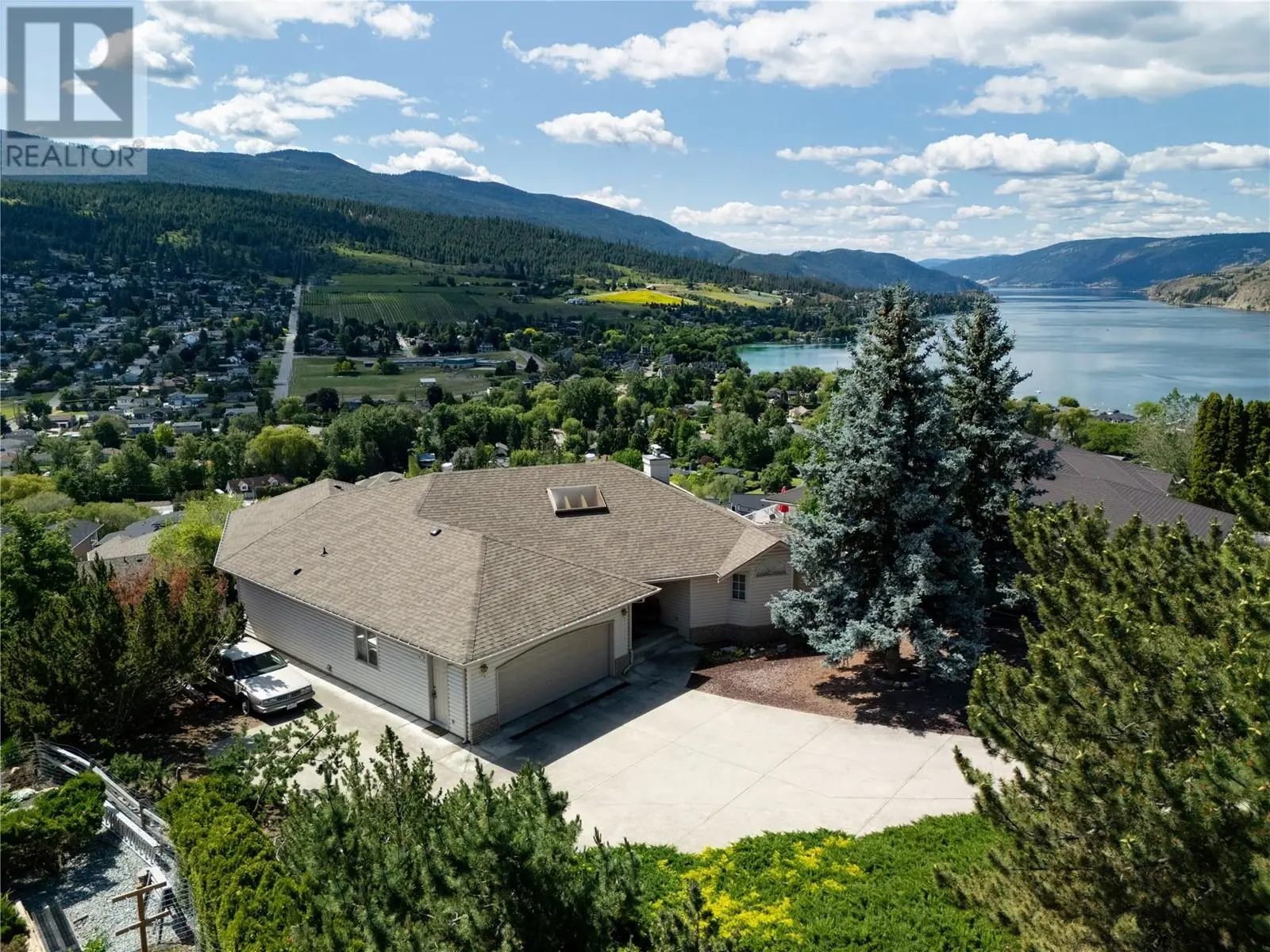8827 Michael Drive. Coldstream, British Columbia