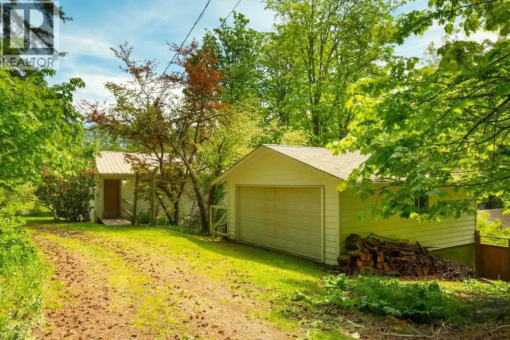 508 Collins Road, Bowen Island