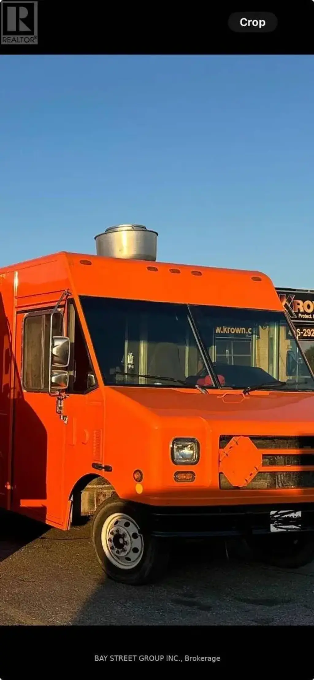Truck - 510 Yonge Street, Toronto (Bay Street Corridor)