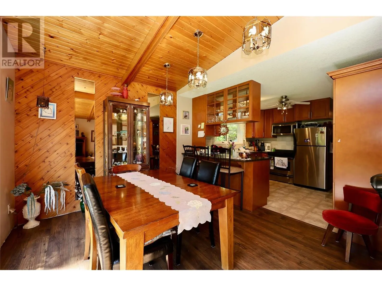 3361 & 3365 95 Highway. Golden, British Columbia