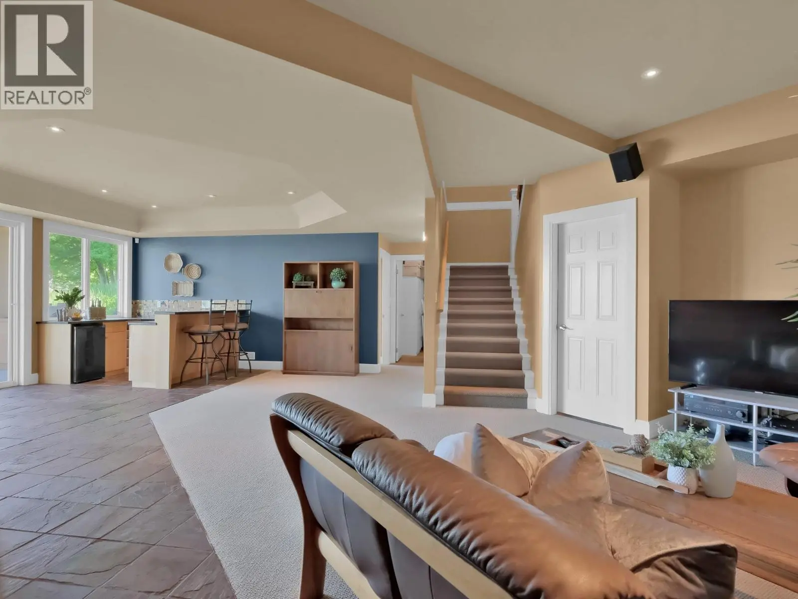 156 Vancouver Place. Penticton, British Columbia