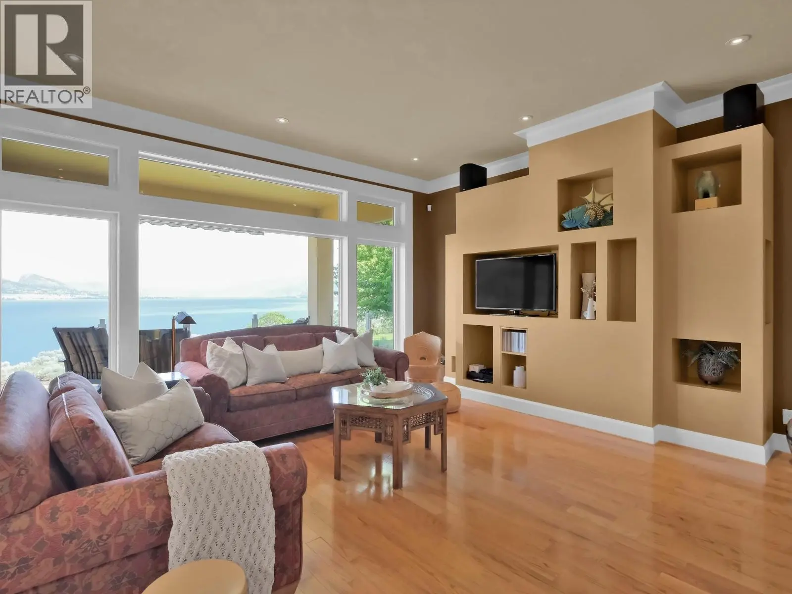 156 Vancouver Place. Penticton, British Columbia