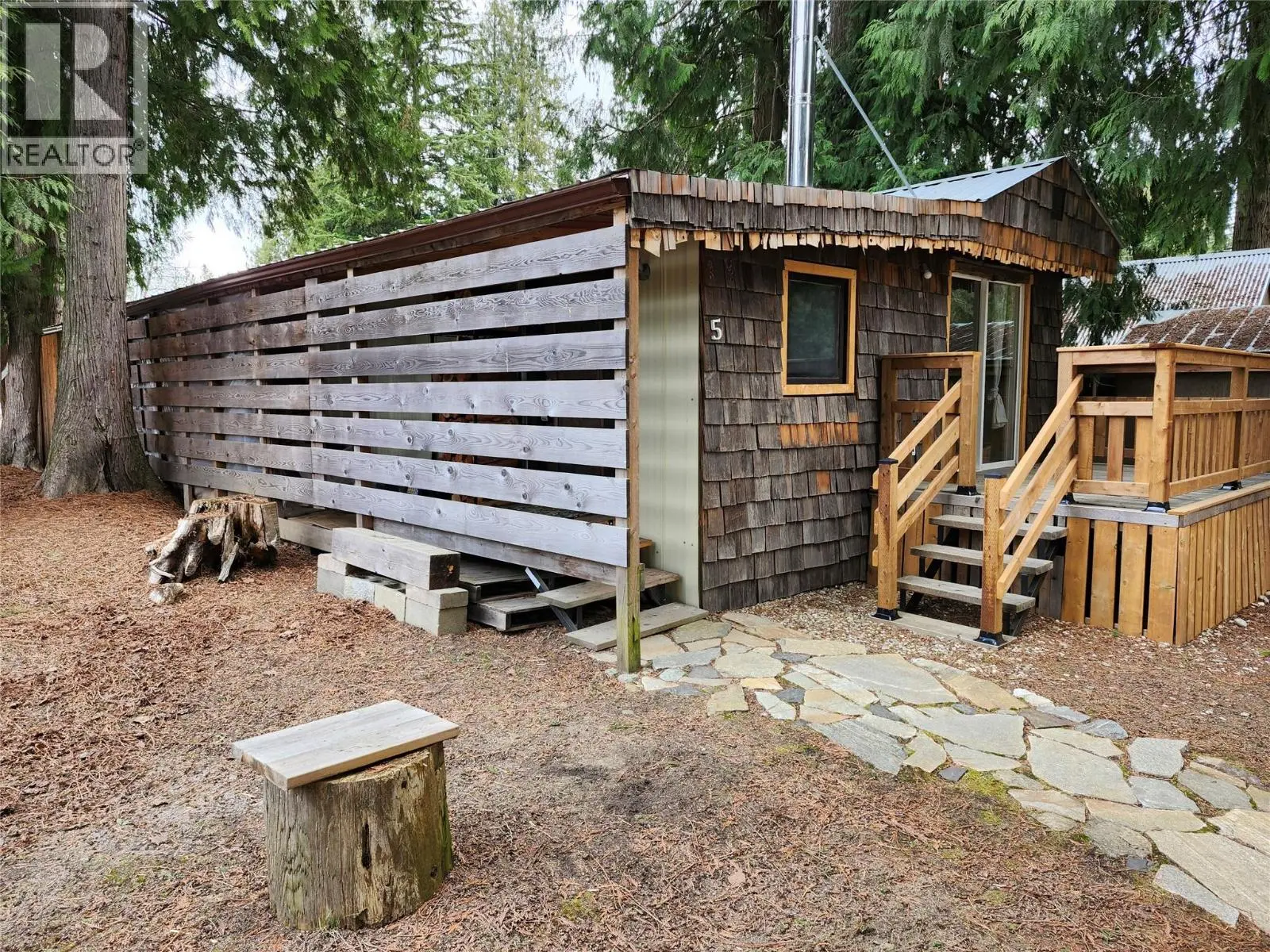 1079 Lundell Road Unit# 5. Revelstoke, British Columbia