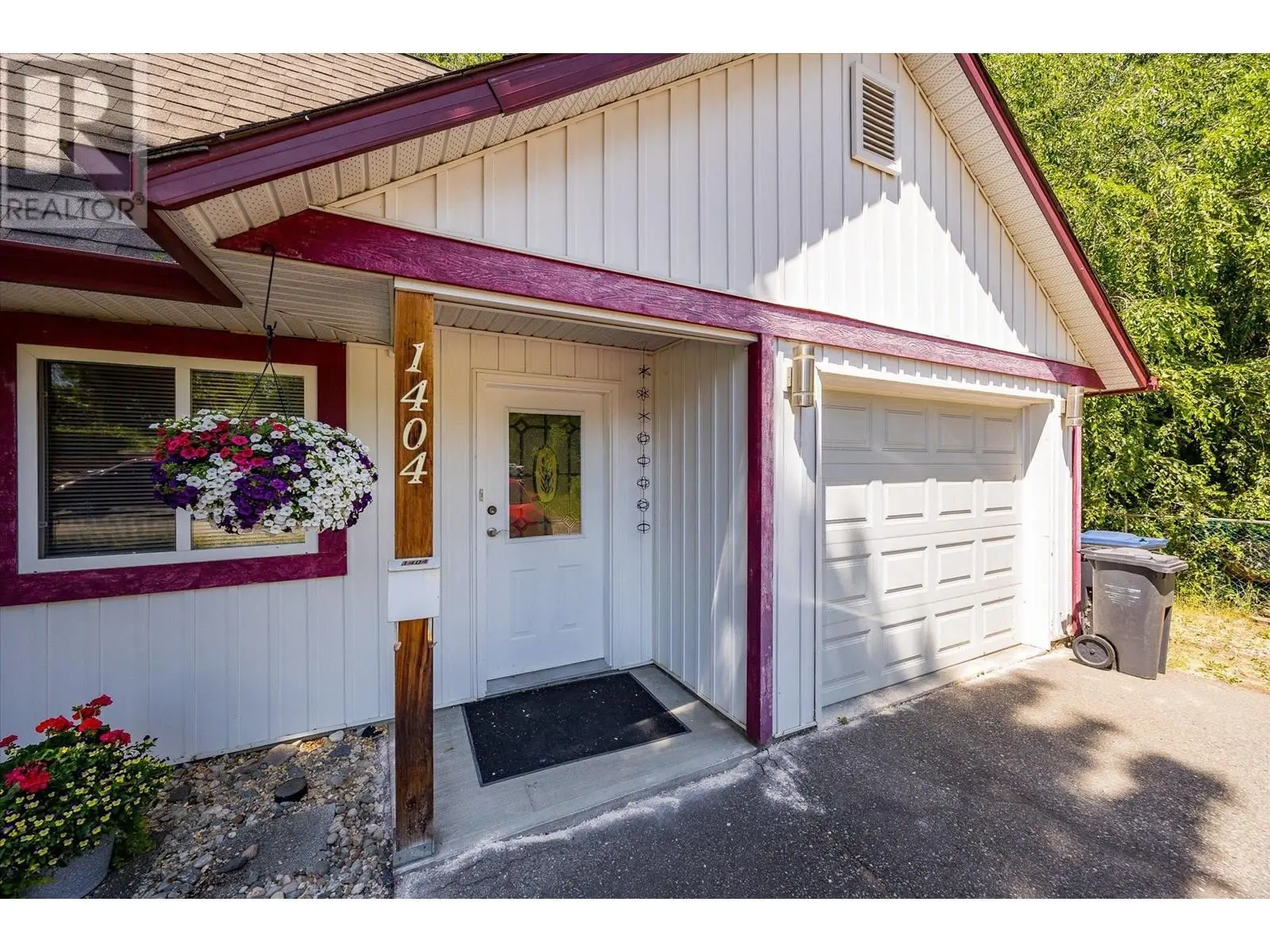 1404 Inkar Road. Kelowna, British Columbia