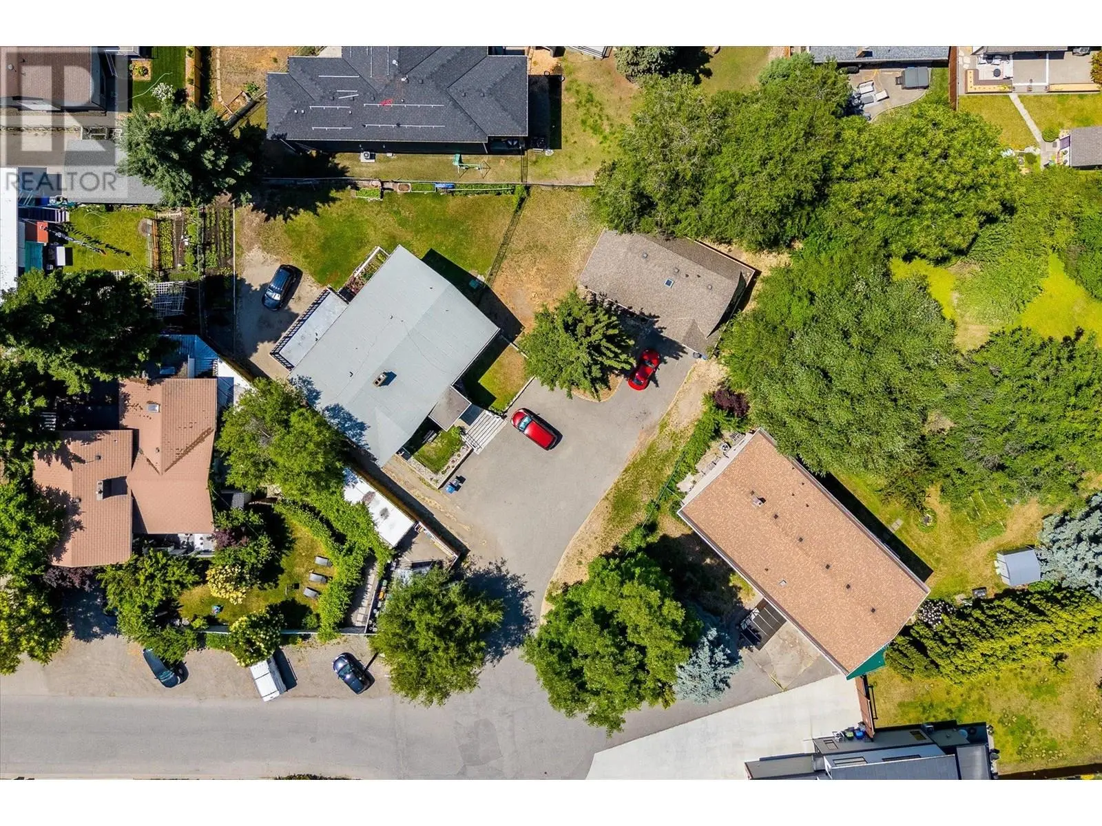 1404 Inkar Road. Kelowna, British Columbia