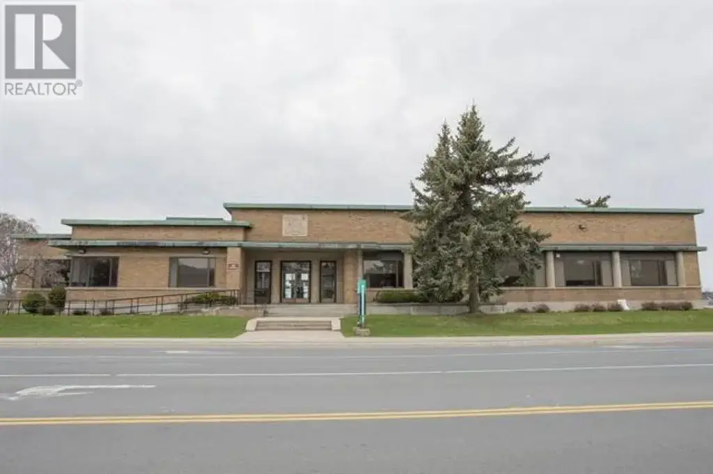 875 Queen St, Sault Ste. Marie