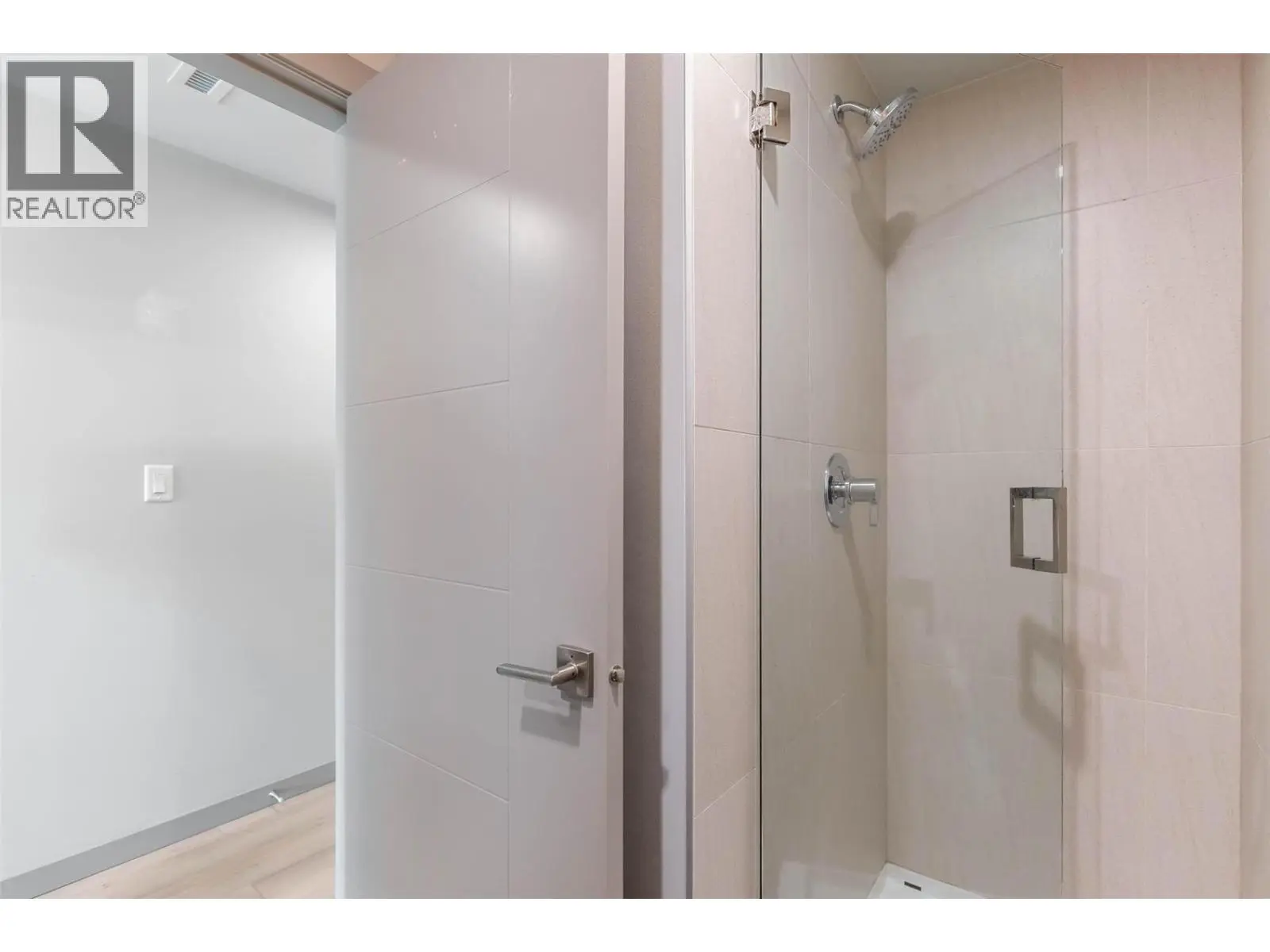 345 Dougall Road N Unit# 224. Kelowna, British Columbia