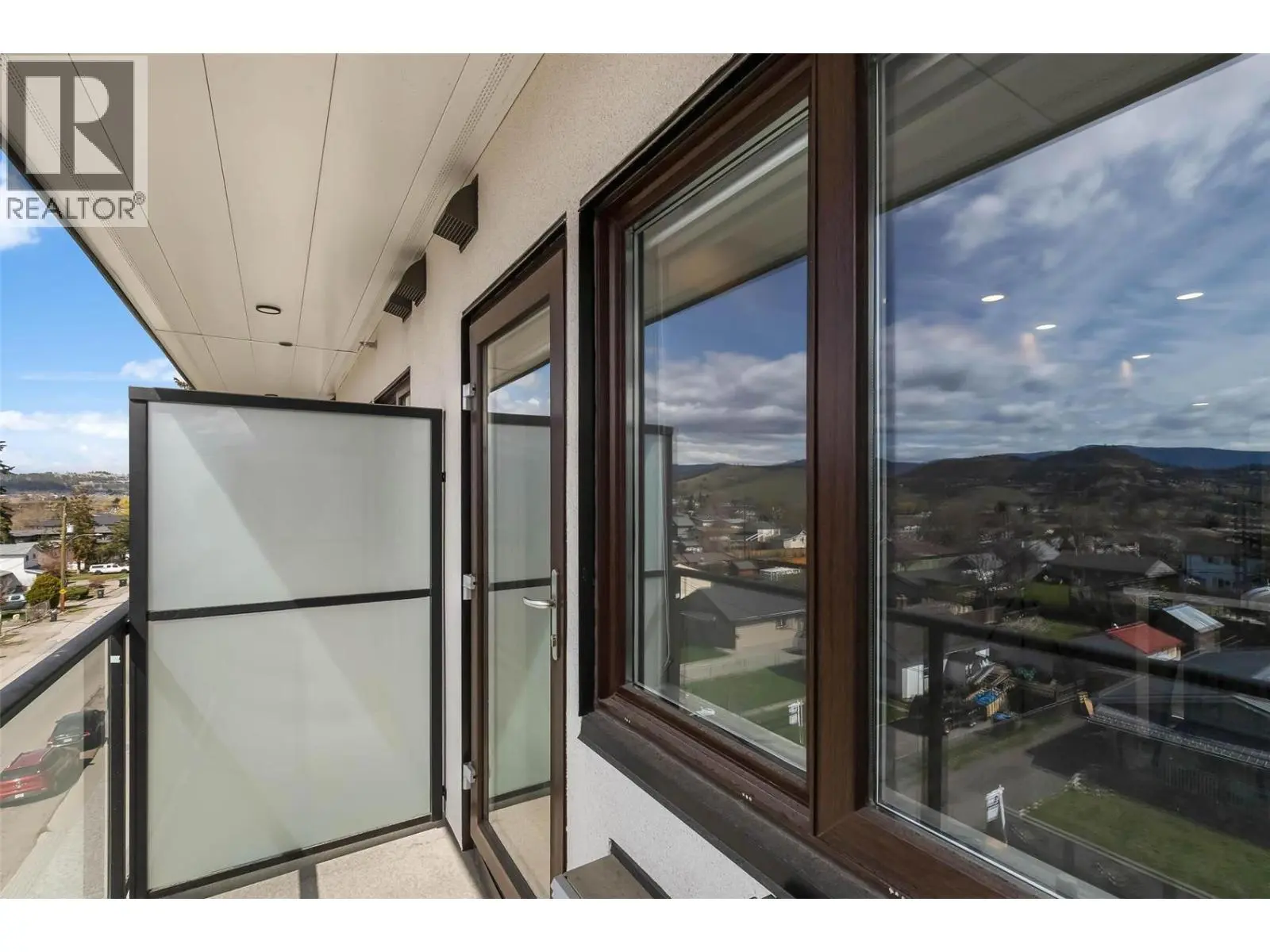 345 Dougall Road N Unit# 224. Kelowna, British Columbia