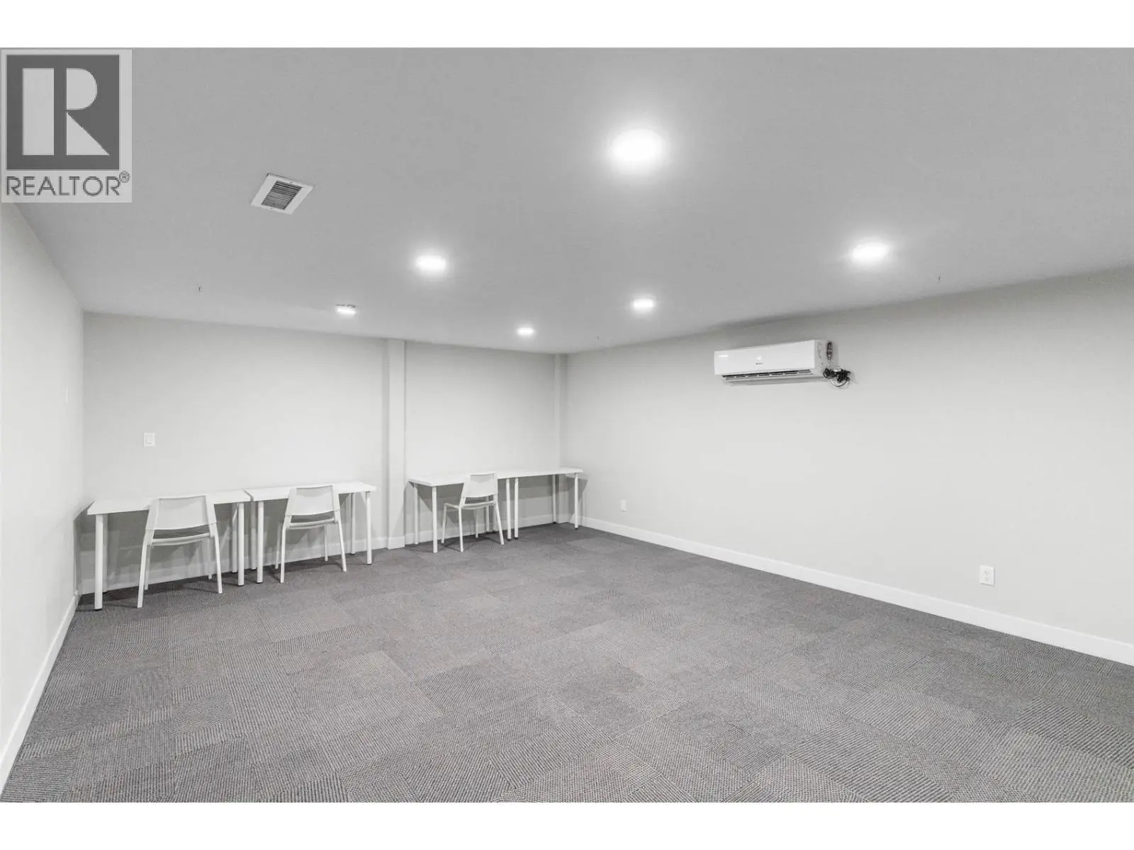 345 Dougall Road N Unit# 224. Kelowna, British Columbia