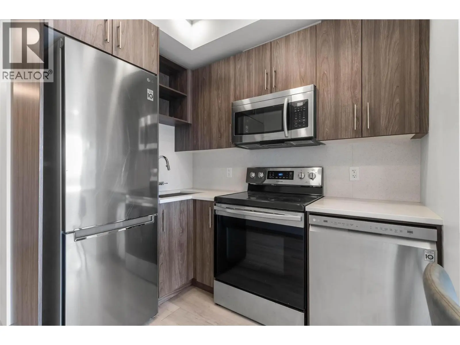 345 Dougall Road N Unit# 224. Kelowna, British Columbia
